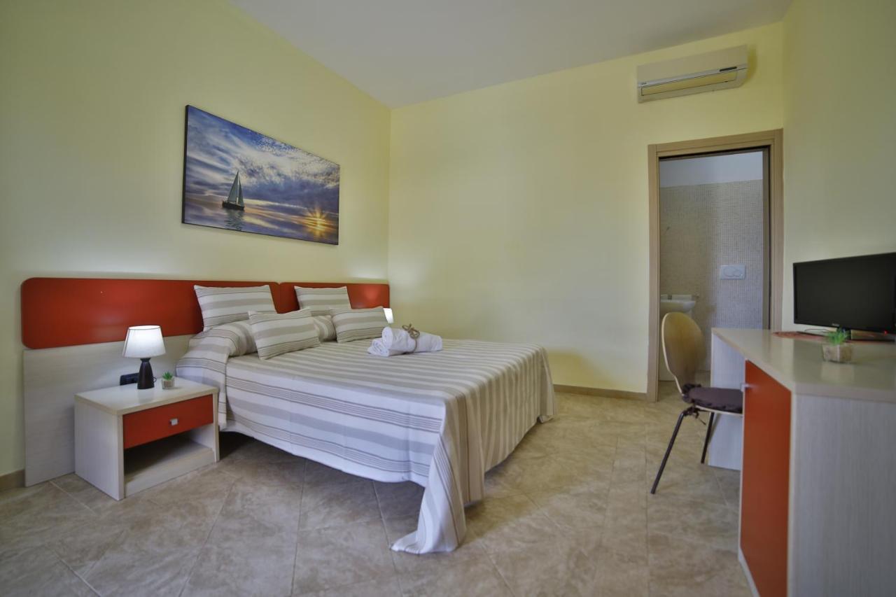 B&B La Casa Di Attilio Porto Cesareo Exterior foto